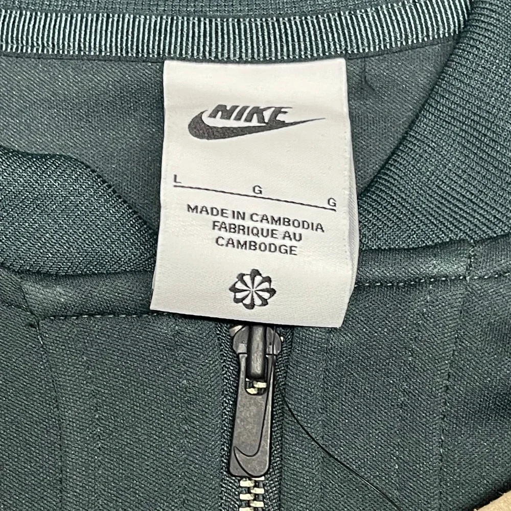 Nike Jacket‎ Womens Large Green Pleated Mixed Media Pleated Bomber Oversized